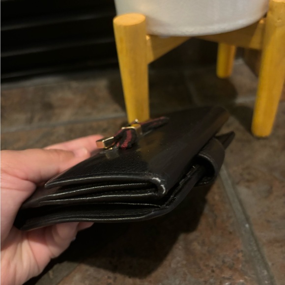 Vintage Gucci Bi-Fold Leather Wallet - Picture 5 of 9